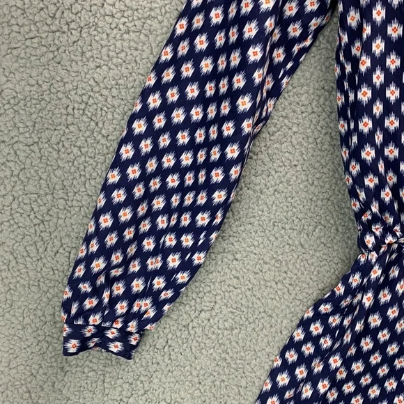 Michael Kors Romper Women’s Size XS Blue Long Sleeve Printed Shorts One Piece - Picture 4 of 12